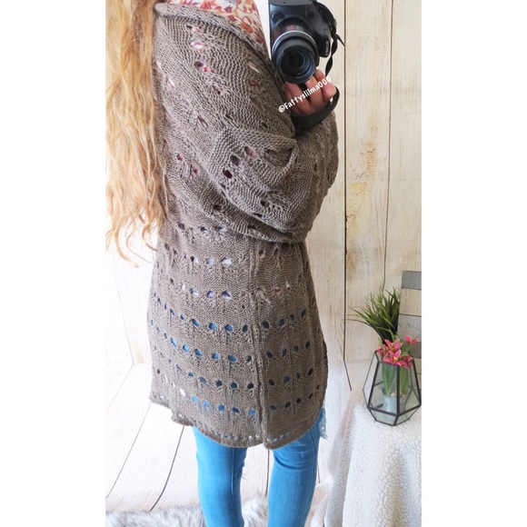 Slouchy Olive green open knit cardigan 🌿 - Picture 5 of 7